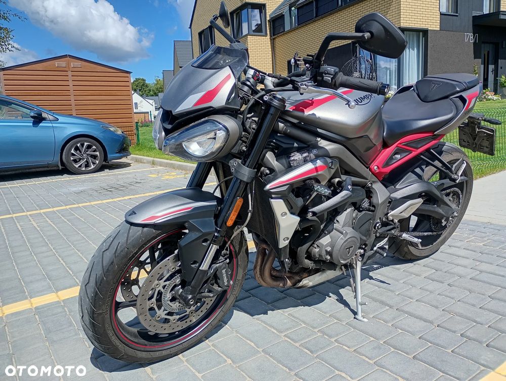 Triumph Street Triple - 2