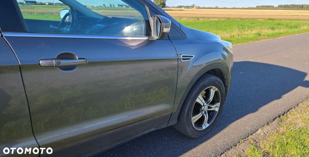 Ford Kuga 2.0 TDCi 4x4 Titanium - 4