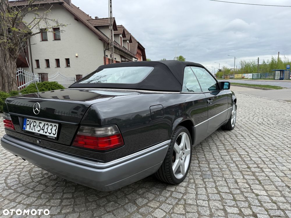 Mercedes-Benz Klasa E - 6
