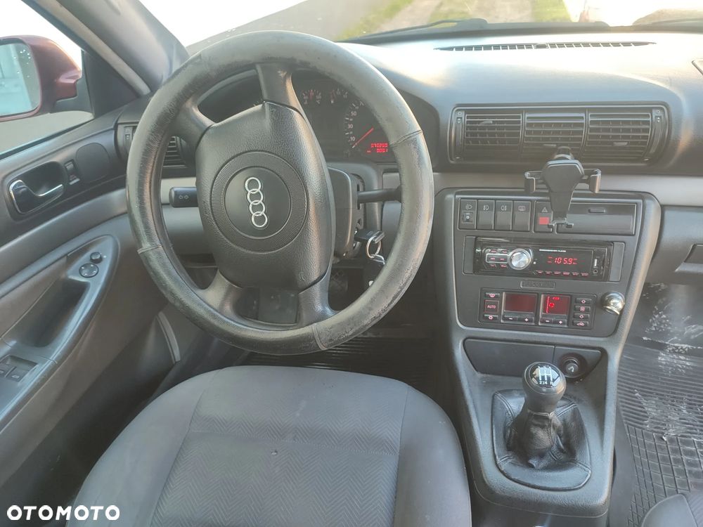 Audi A4 Limousine 1.9 TDI - 8
