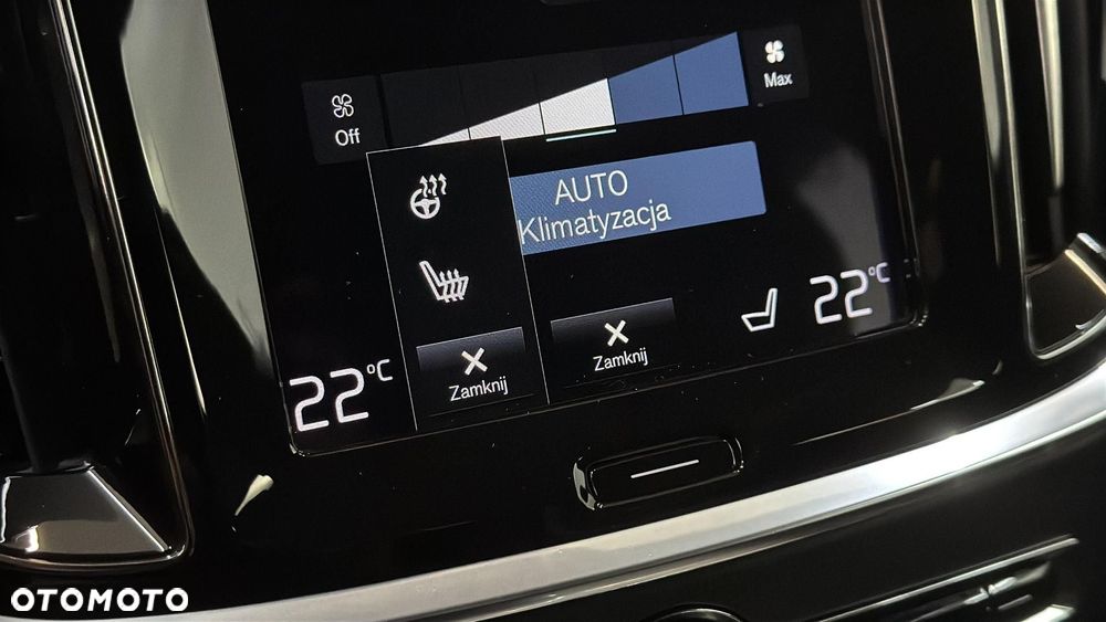 Volvo V60 B4 D R-Design - 29