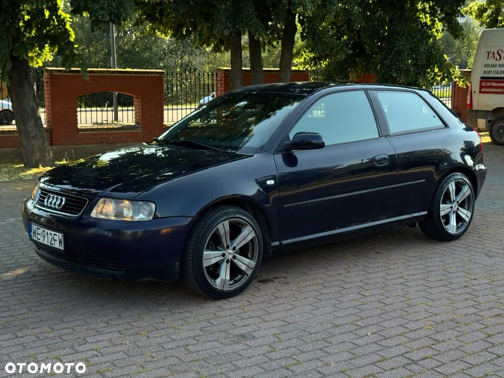 Audi A3 3-drzwiowe 1.8T Attraction - 1