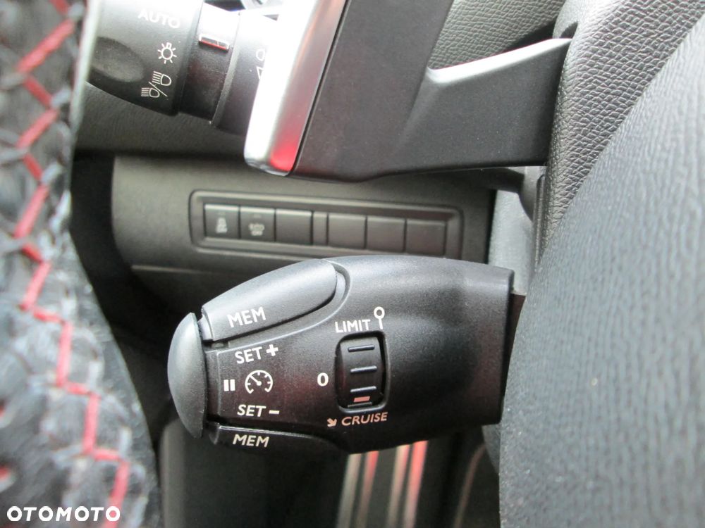 Peugeot 308 BlueHDi 180 EAT6 GT - 25