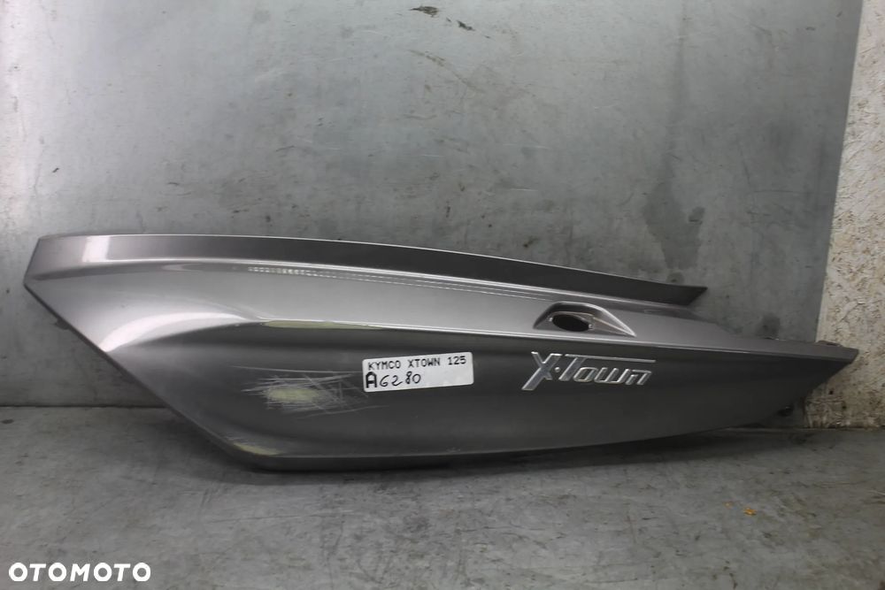 Kymco X-Town Xtown 125 17r Bok boczek owiewka lewa lewy tył tylna - 1