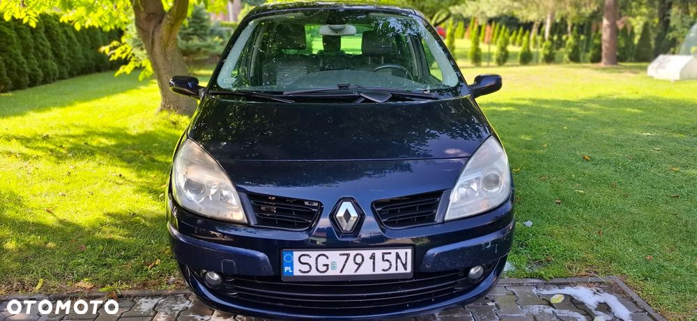 Renault Scenic 2.0 16V Emotion - 10