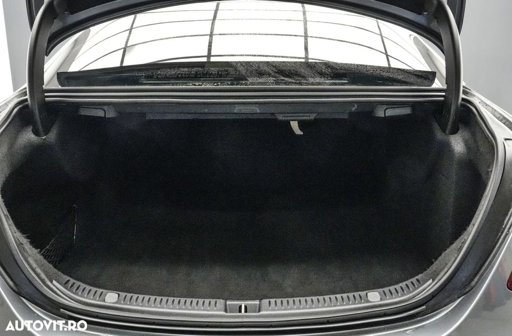 Mercedes-Benz E 200 d Aut. - 25