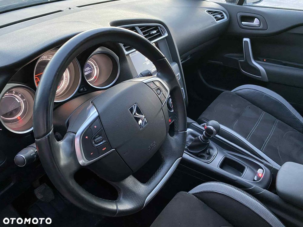 DS Automobiles DS 4 - 17