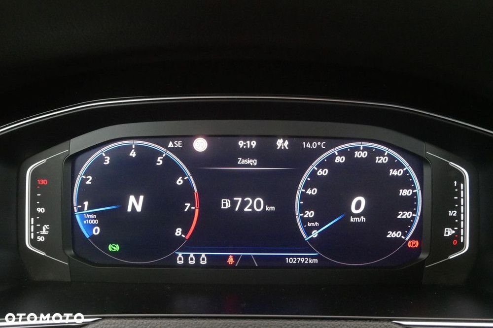 Volkswagen Passat Variant 2.0 TSI Elegance DSG - 9