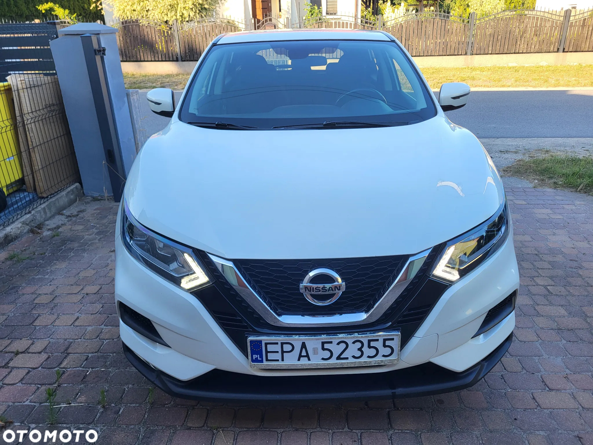 Nissan Qashqai - 2