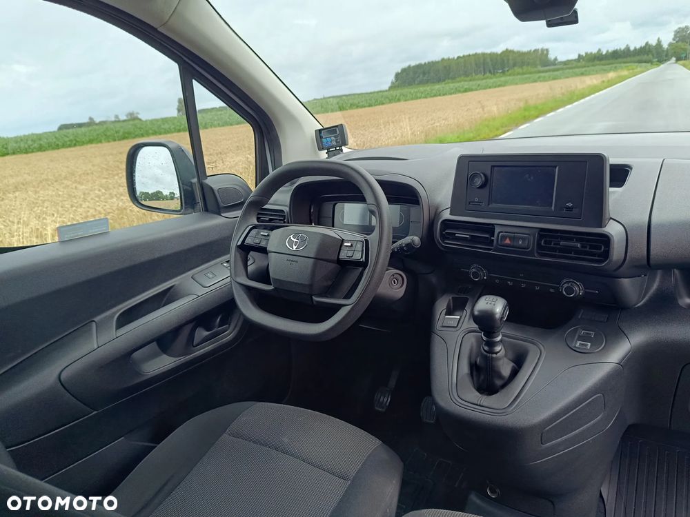 Toyota Proace city - 15