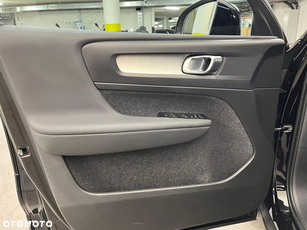 Volvo XC 40 T3 Momentum - 16