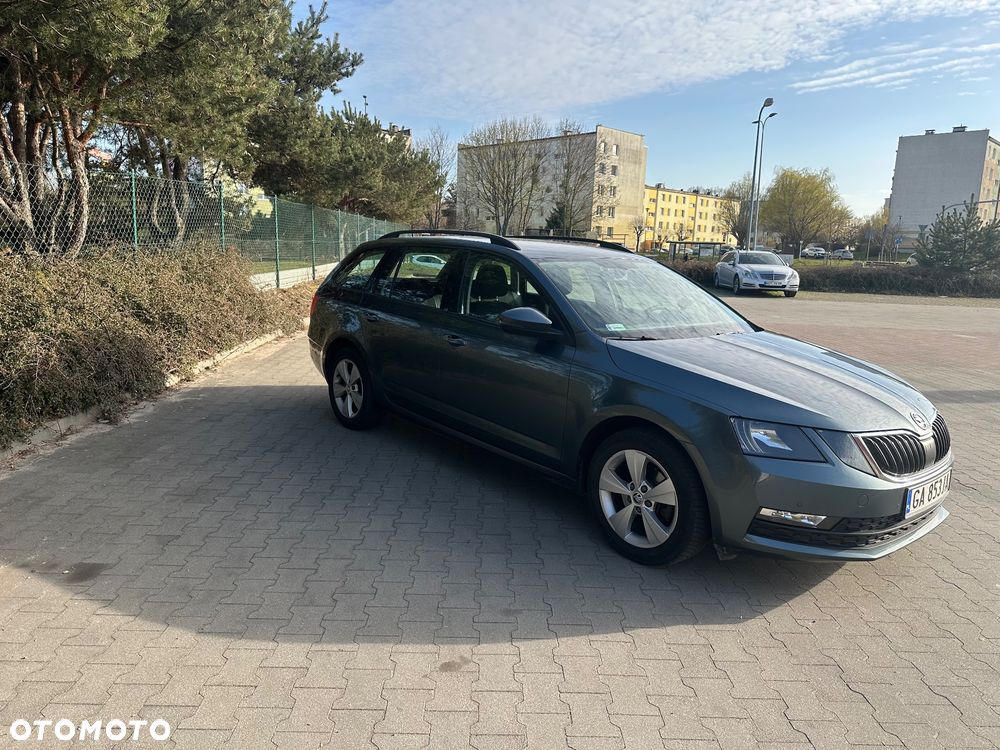 Skoda Octavia 1.4 TSI Ambition DSG - 4