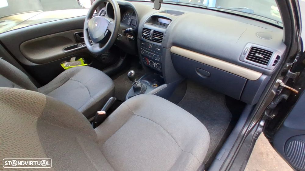 Renault Clio 1.2 16V Dynamique - 17