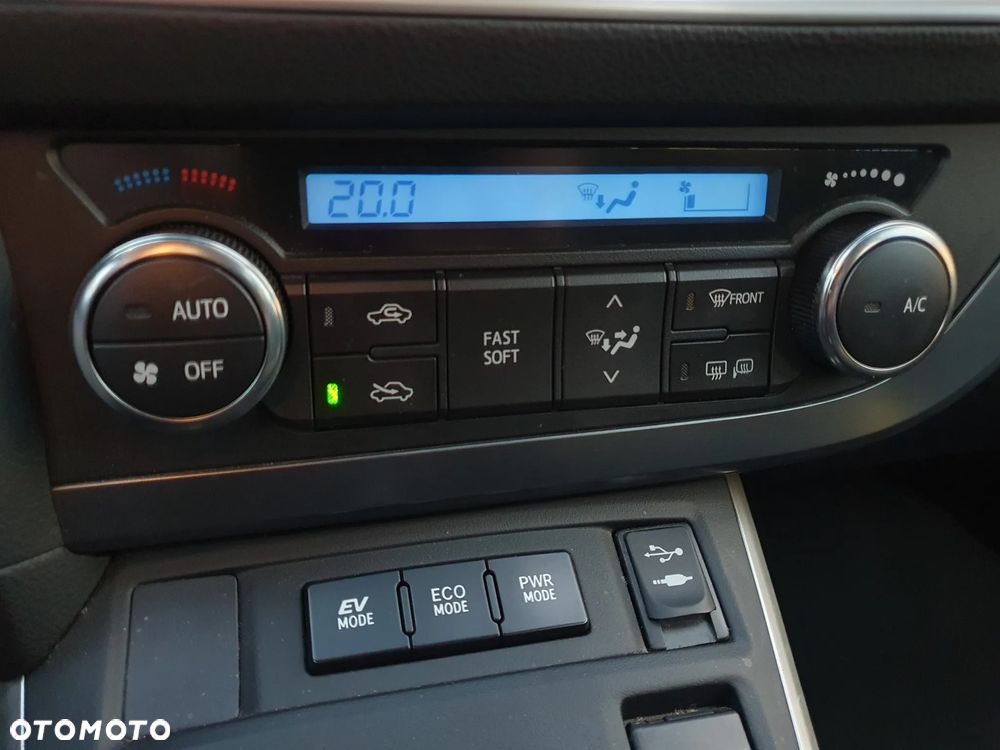 Toyota Auris 1.8 VVT-i Automatik Comfort - 14