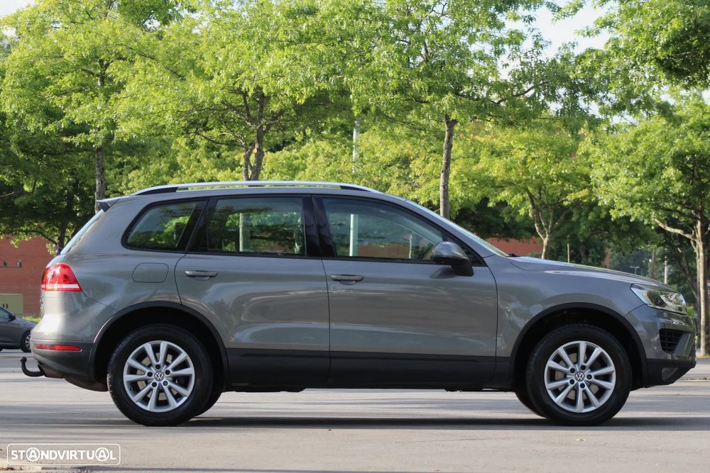 VW Touareg 3.0 TDI V6 - 8