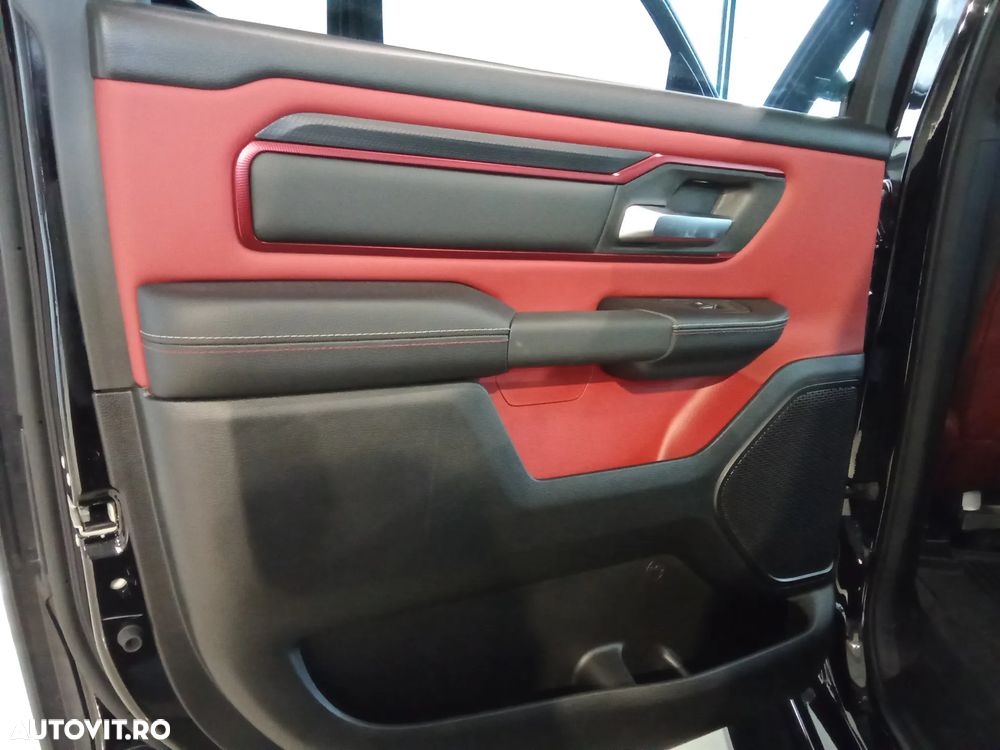 Dodge RAM - 21