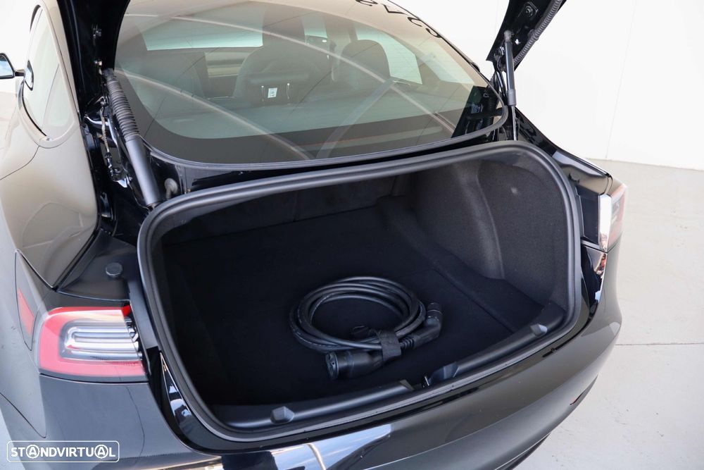 Tesla Model 3 - 13
