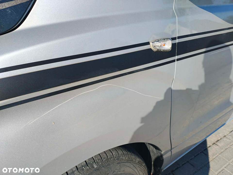 Hyundai H1 -Starex - 8