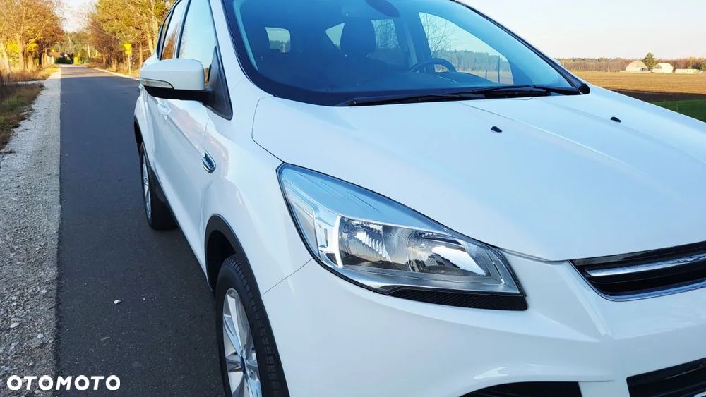 Ford Kuga 2.0 TDCi 2x4 Titanium - 7