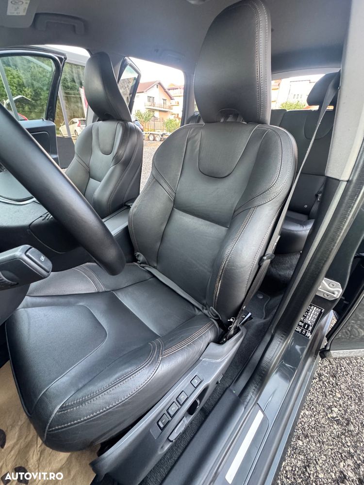 Volvo XC 60 D4 Geartronic Summum - 25