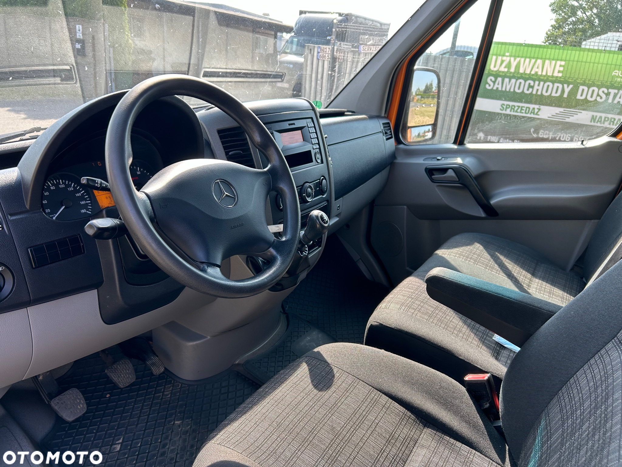 Mercedes-Benz Sprinter - 6