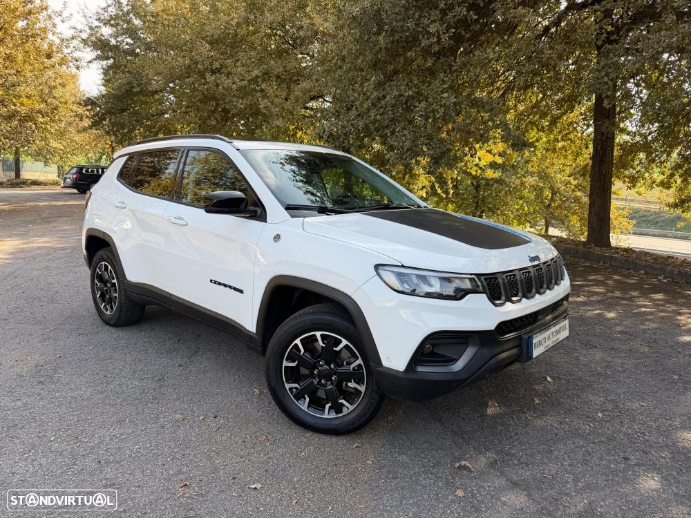 Jeep Compass 1.3 T-GDI 4xe PLUG-IN HYBRID Auto First Edition Urban - 1