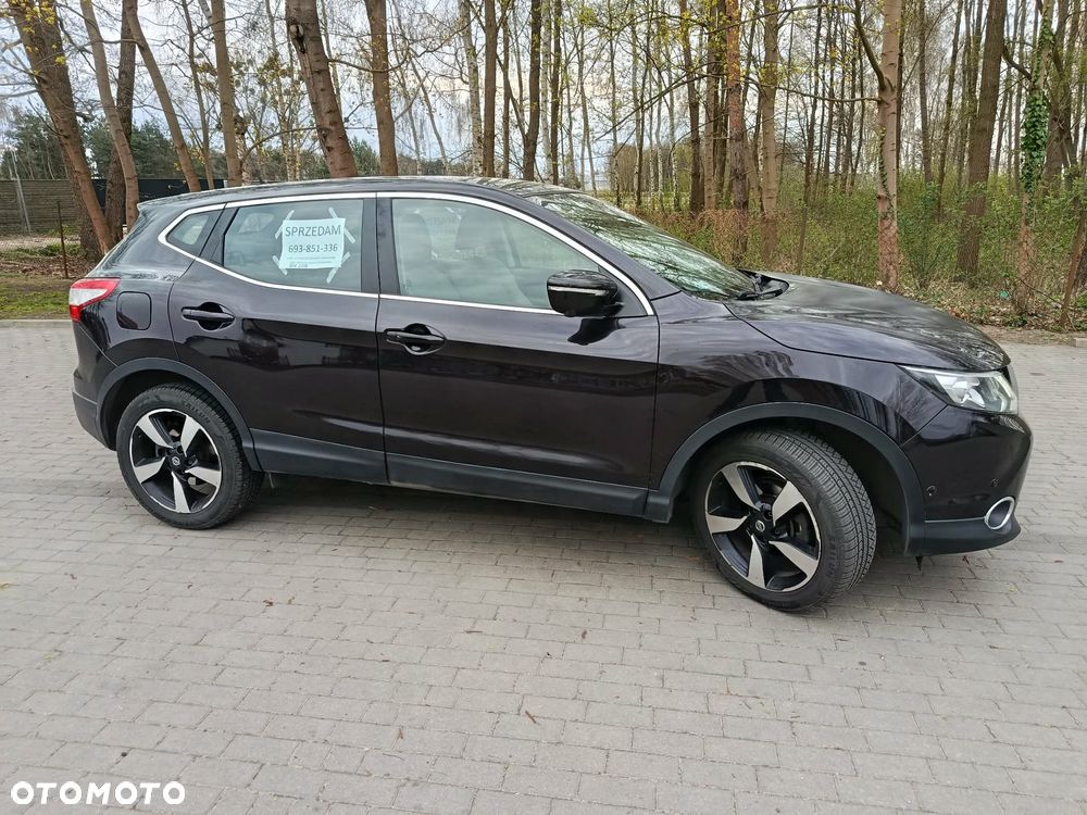 Nissan Qashqai - 1