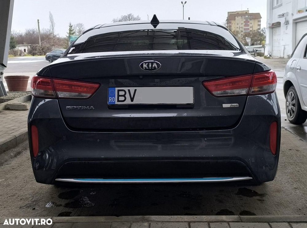Kia Optima - 3
