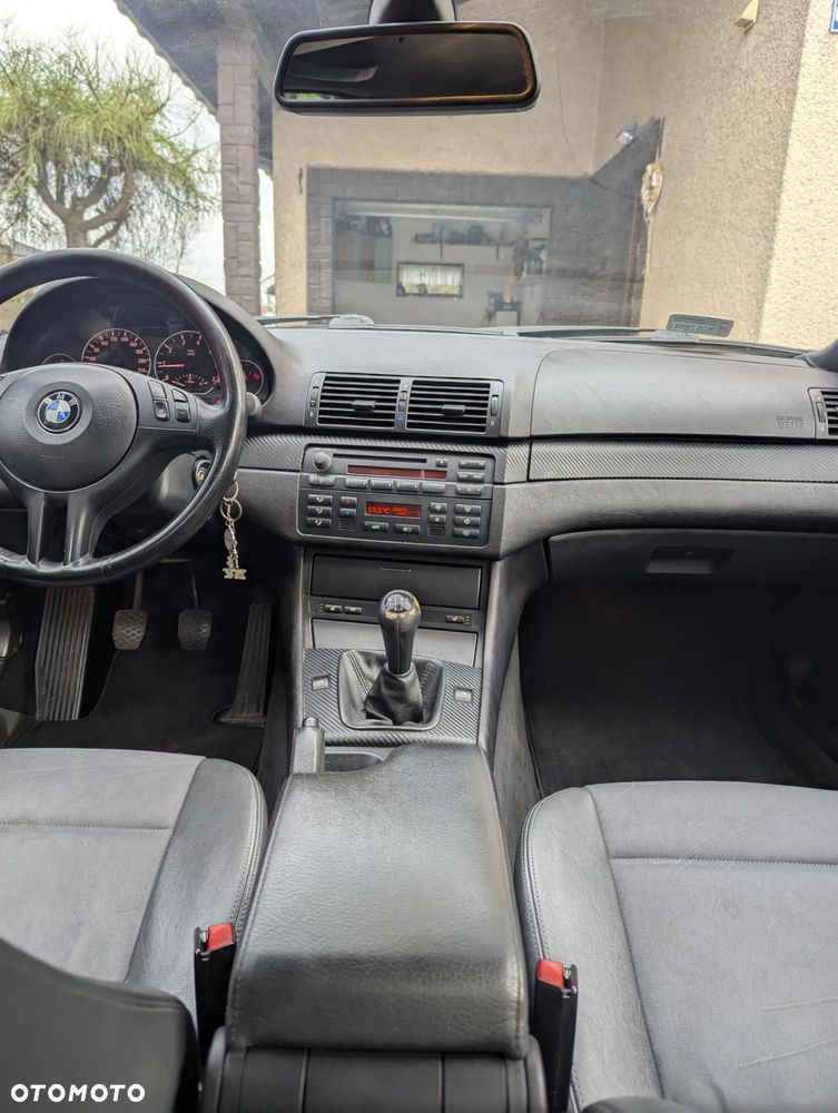 BMW Seria 3 318i - 15