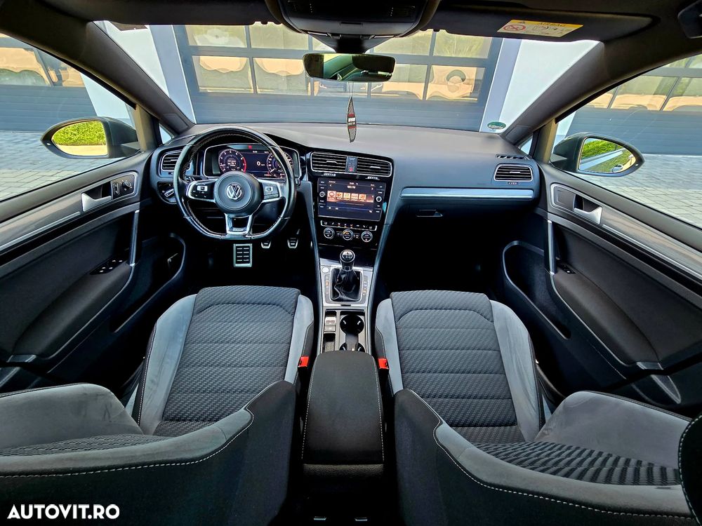 Volkswagen Golf - 7