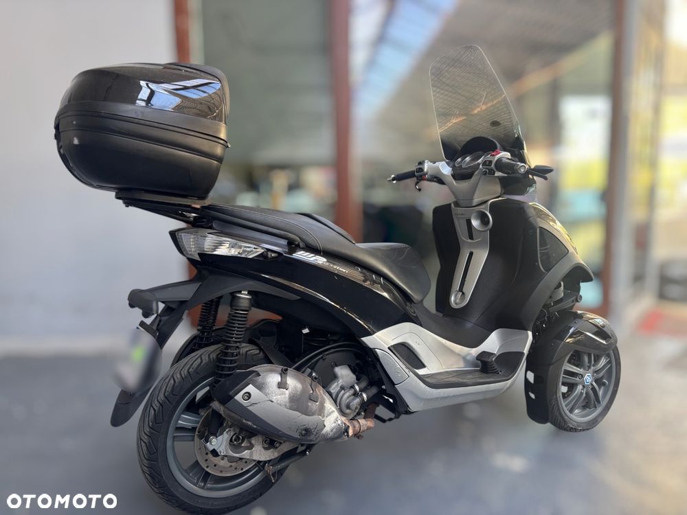 Piaggio MP-3 - 3