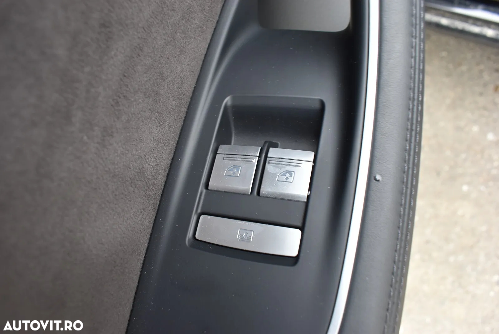 Audi A8 55 TFSI quattro Tiptronic MHEV - 33