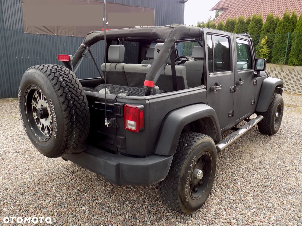 Jeep Wrangler - 38