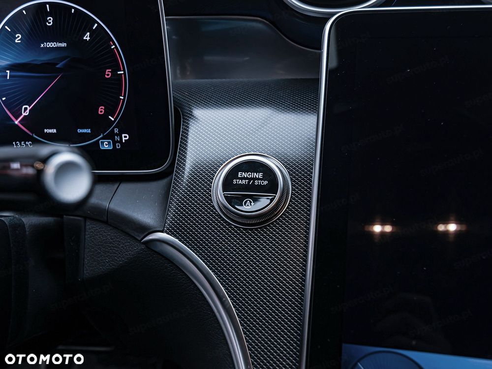 Mercedes-Benz GLC - 12