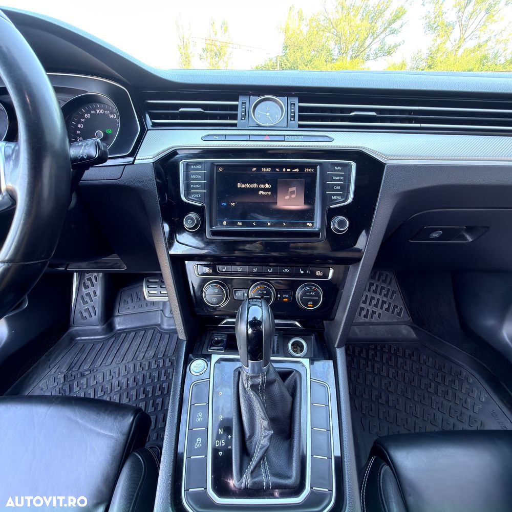 Volkswagen Passat 2.0 TDI DSG R Executive - 16
