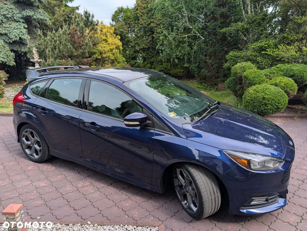 Ford Focus ST - 16
