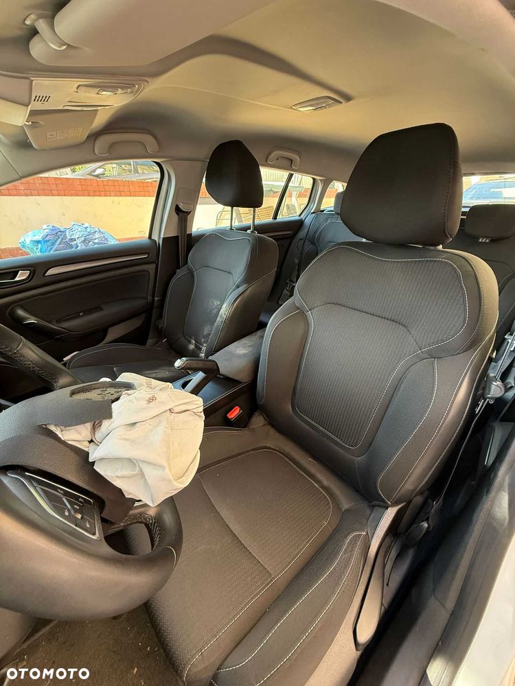 Renault Megane - 7
