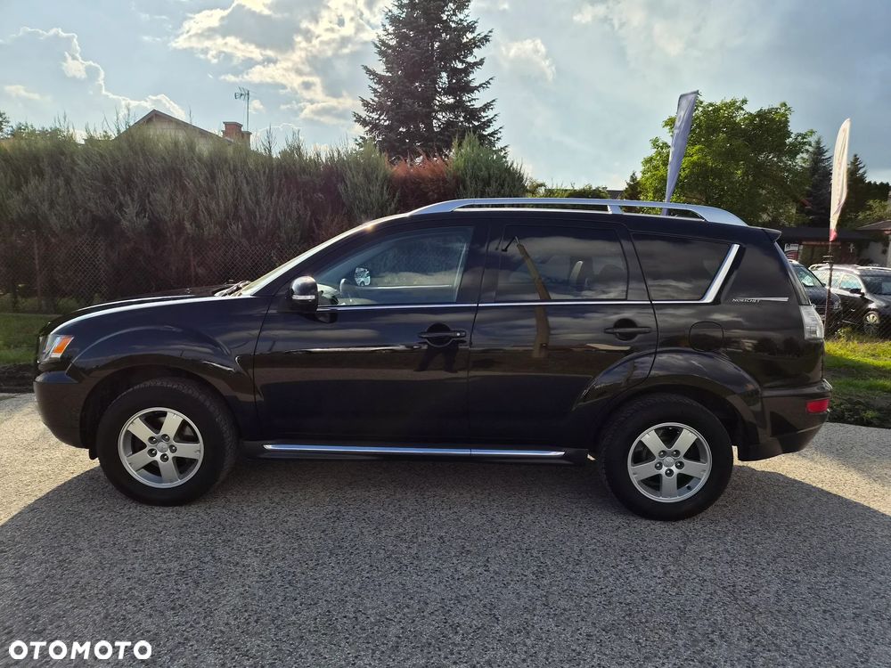 Mitsubishi Outlander 2.0 2WD Invite - 8