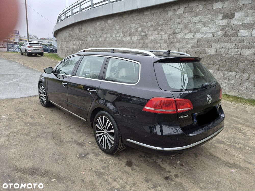 Volkswagen Passat 2.0 TDI Comfortline DSG - 2