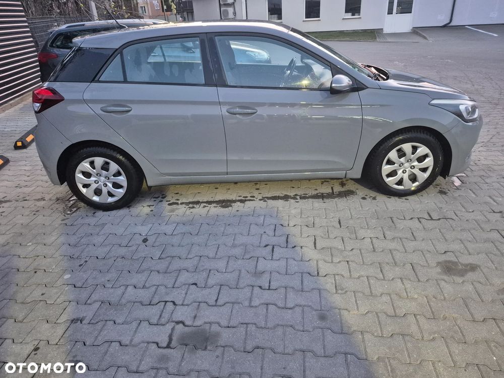 Hyundai i20 1.1 CRDi - 5