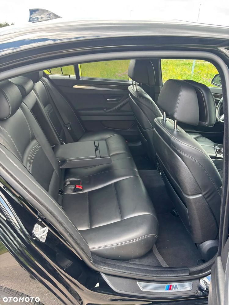 BMW Seria 5 535i xDrive Luxury Line - 26