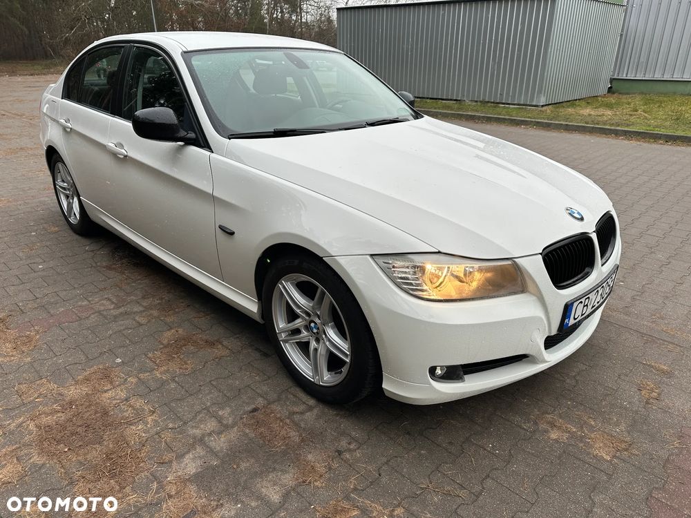 BMW Seria 3 318d DPF Edition Exclusive - 8