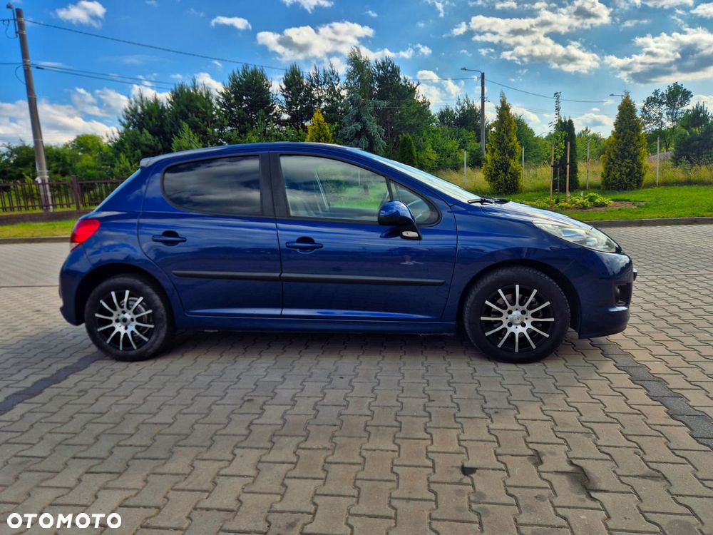 Peugeot 207 1.4 - 5
