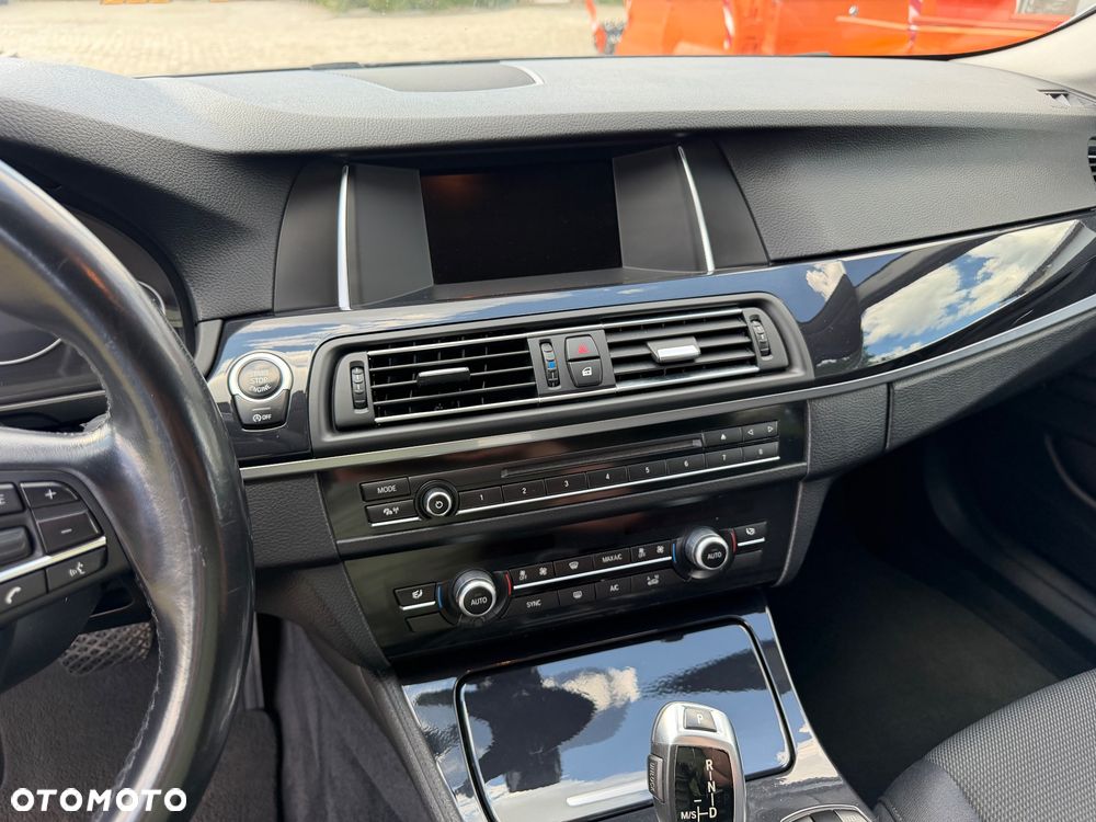 BMW Seria 5 - 24