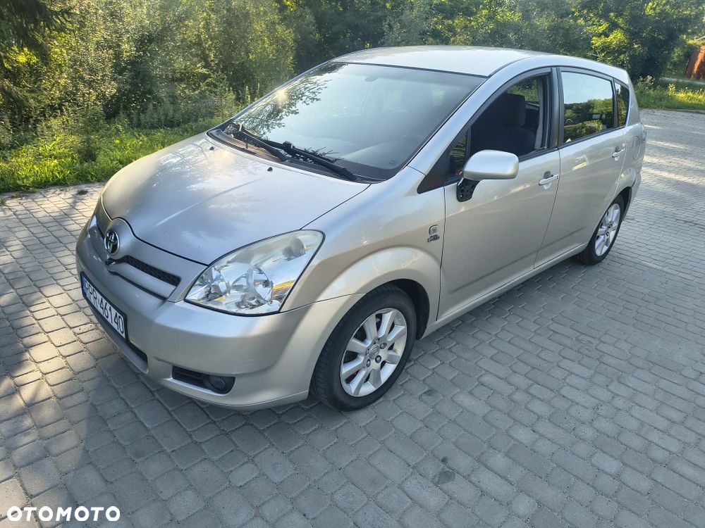 Toyota Corolla Verso - 1