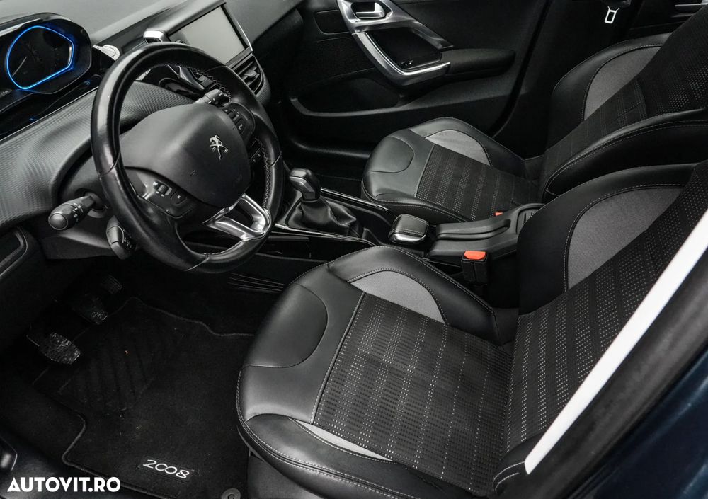 Peugeot 2008 1.2 PureTech Turbo Allure - 11