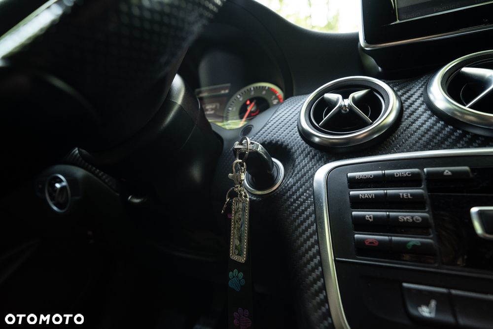 Mercedes-Benz Klasa A 180 AMG Line - 37