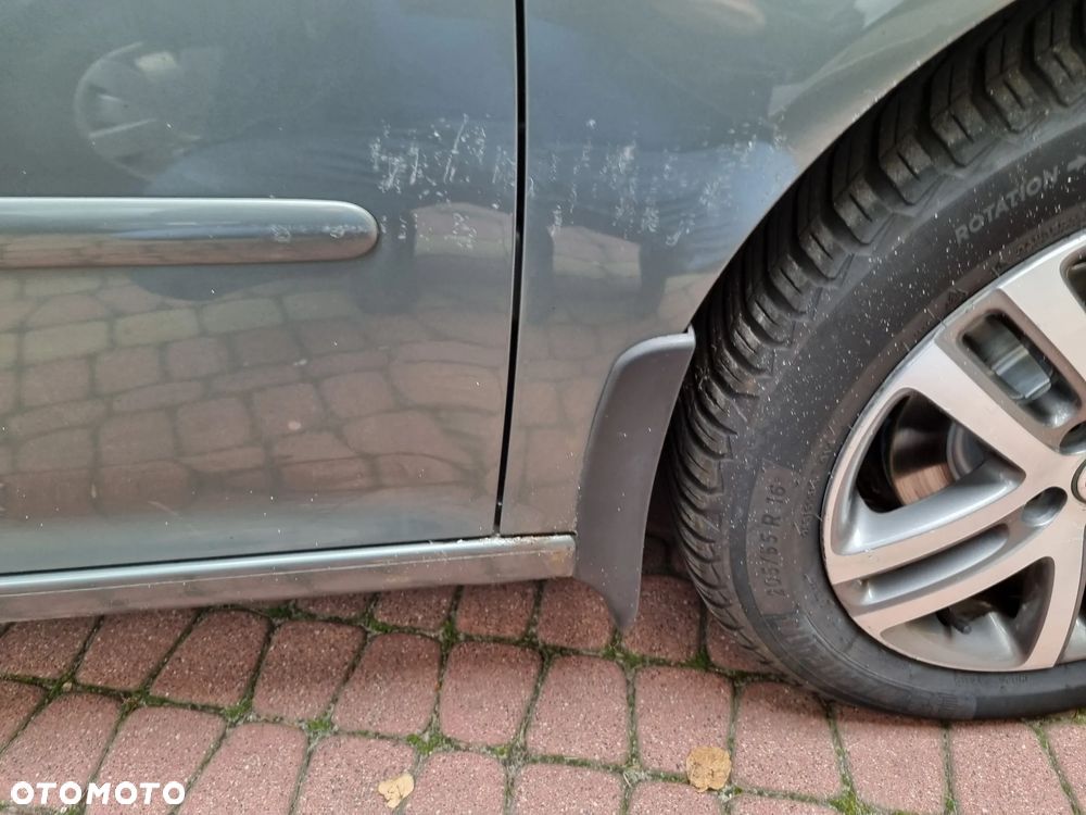 Volkswagen Golf - 11