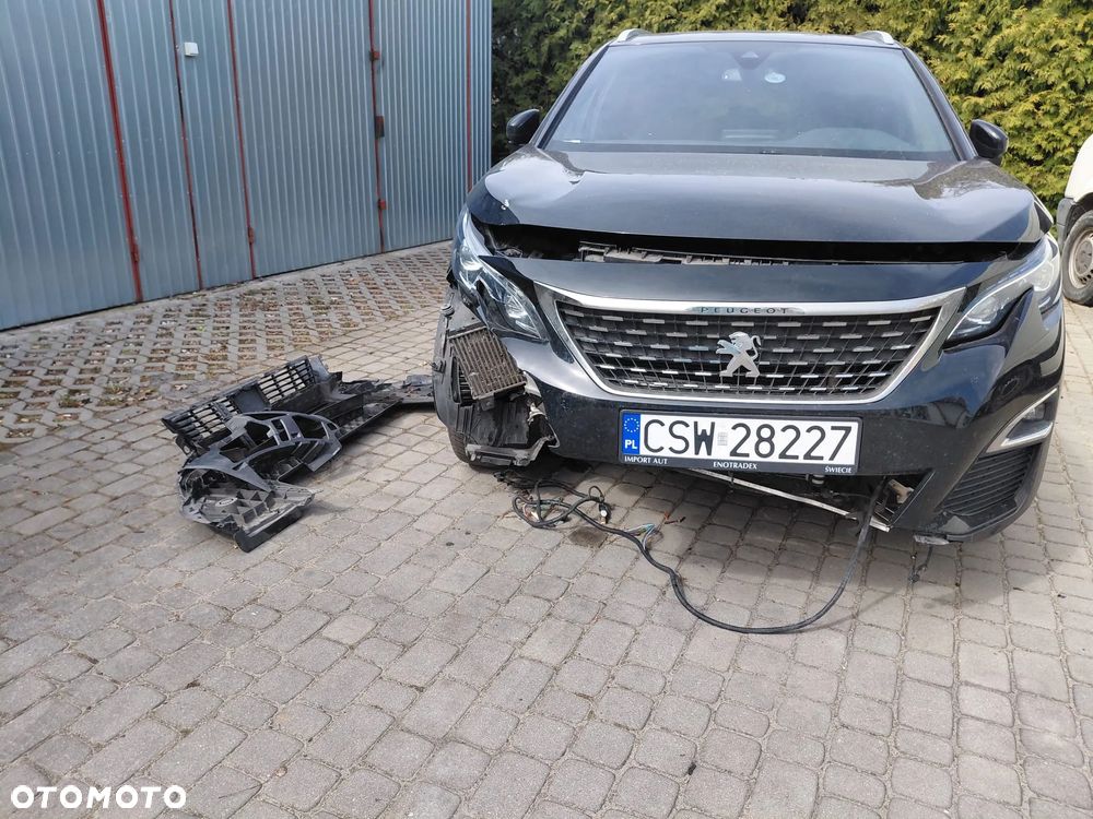 Peugeot 5008 1.2 PureTech Allure S&S - 1