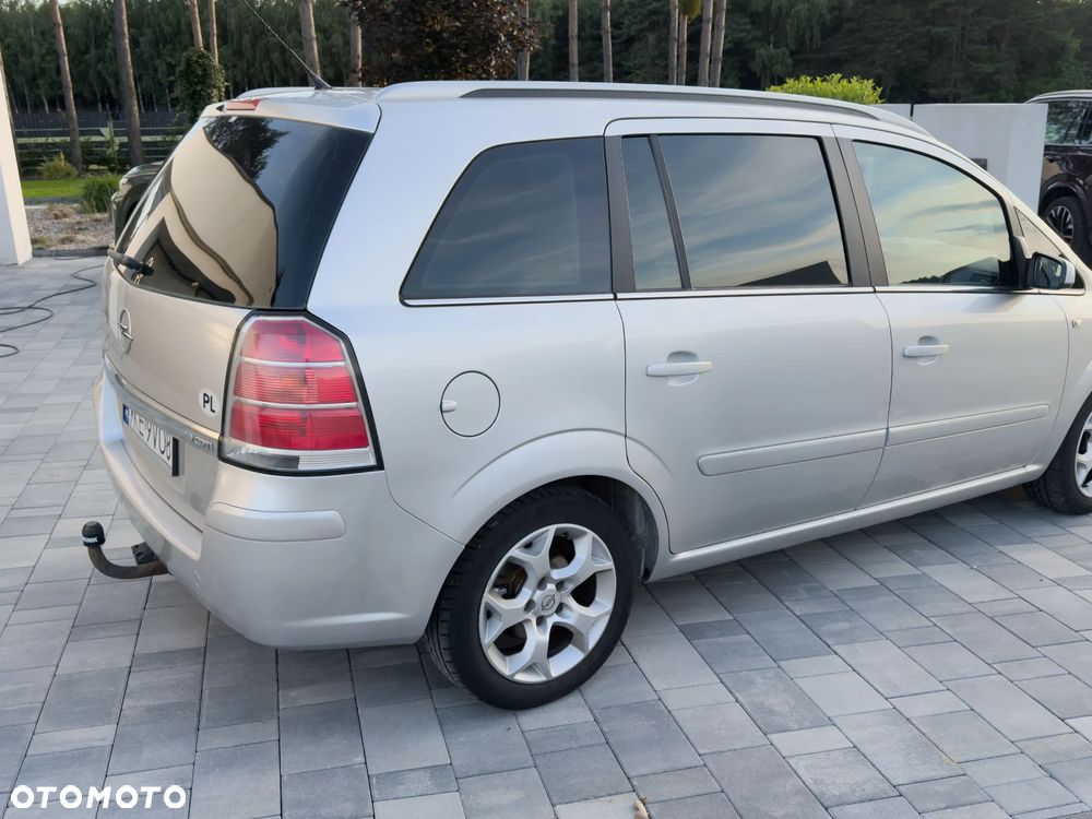 Opel Zafira 1.9 CDTI Elegance - 4